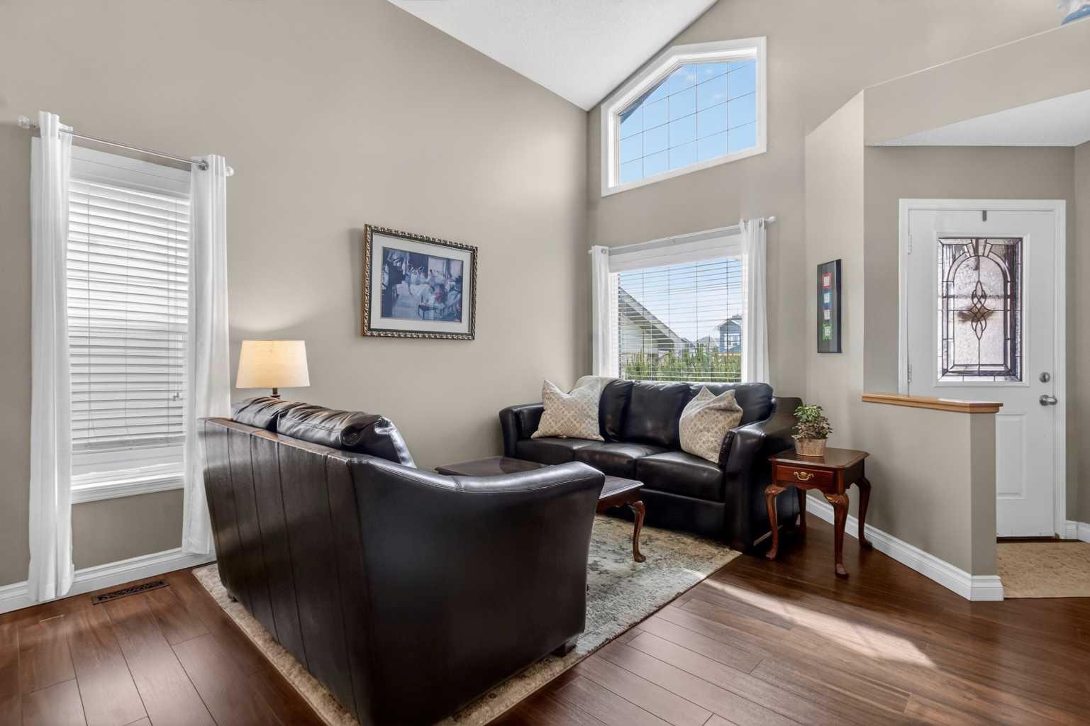 210 Douglas Ridge Place SE