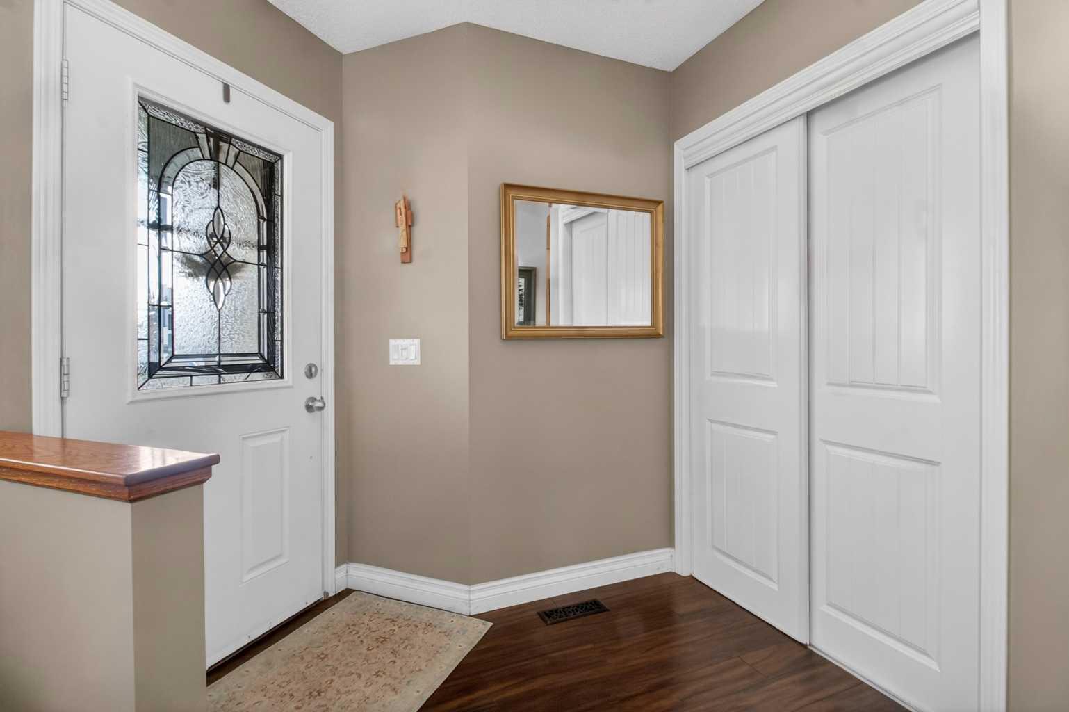 210 Douglas Ridge Place SE
