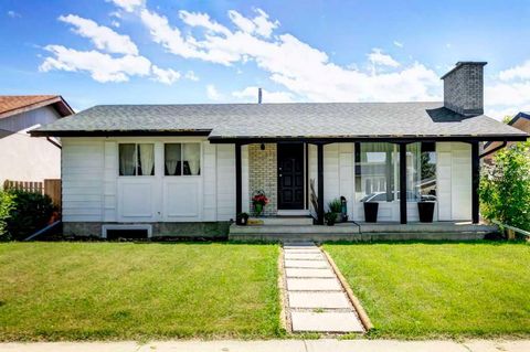 Photo of 14 Mist Road SW, High River, AB T1V 1C4 (MLS # A2327504)