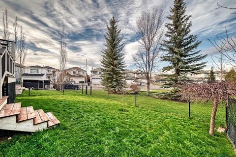 3708 Douglas Ridge Way SE Calgary AB T2Z 3B6