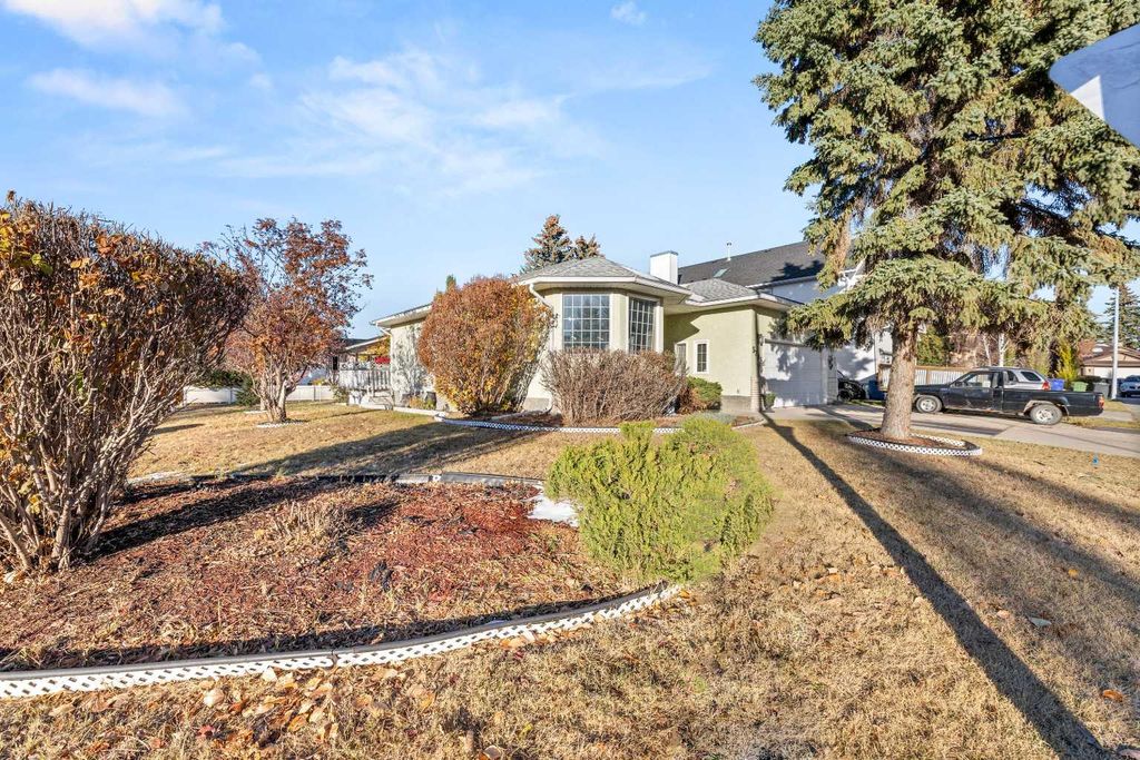 Photo of 5705 59 Avenue, Olds, AB T4H 1K3 (MLS # A2264131)