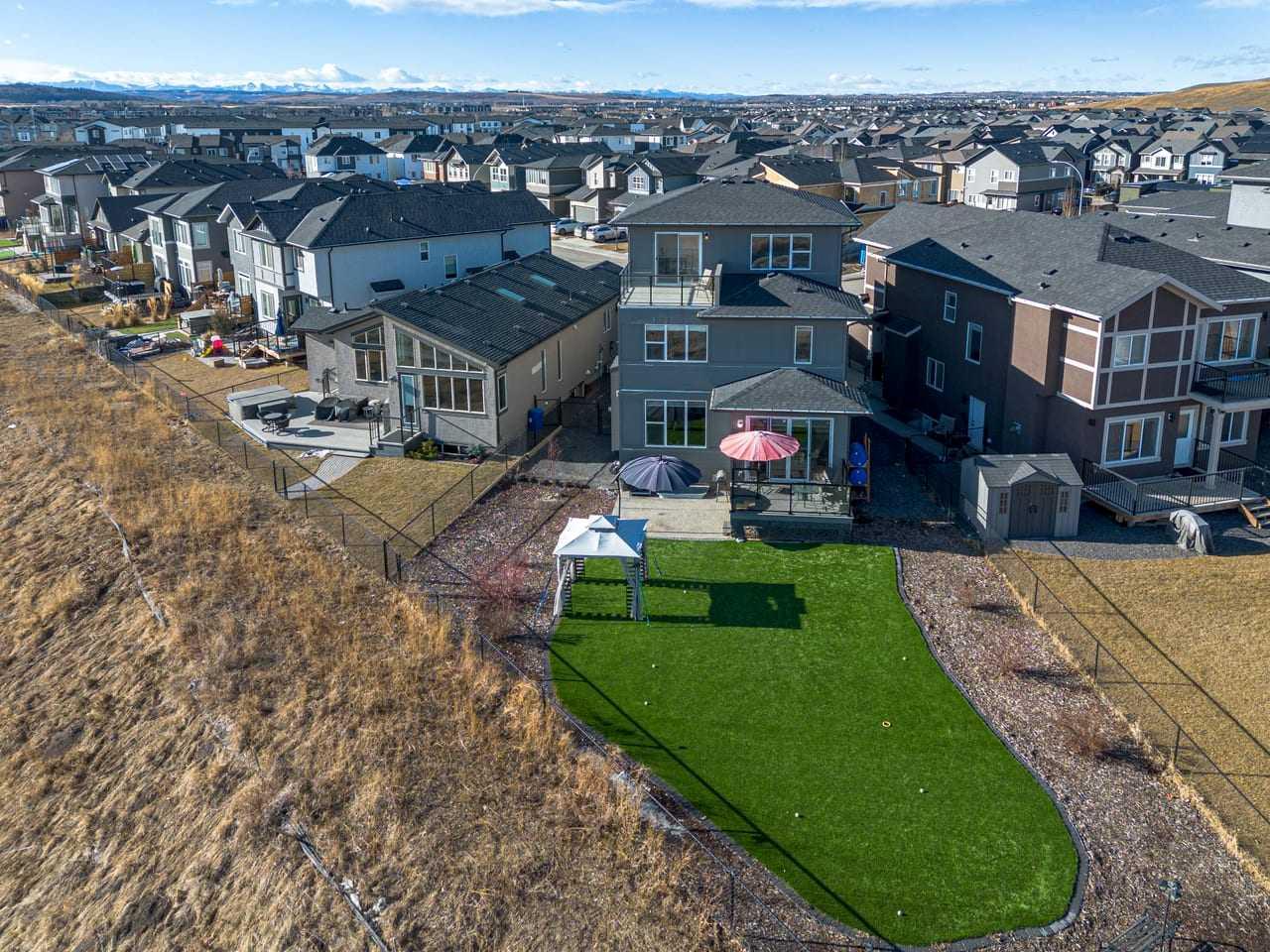 68 Walcrest View SE