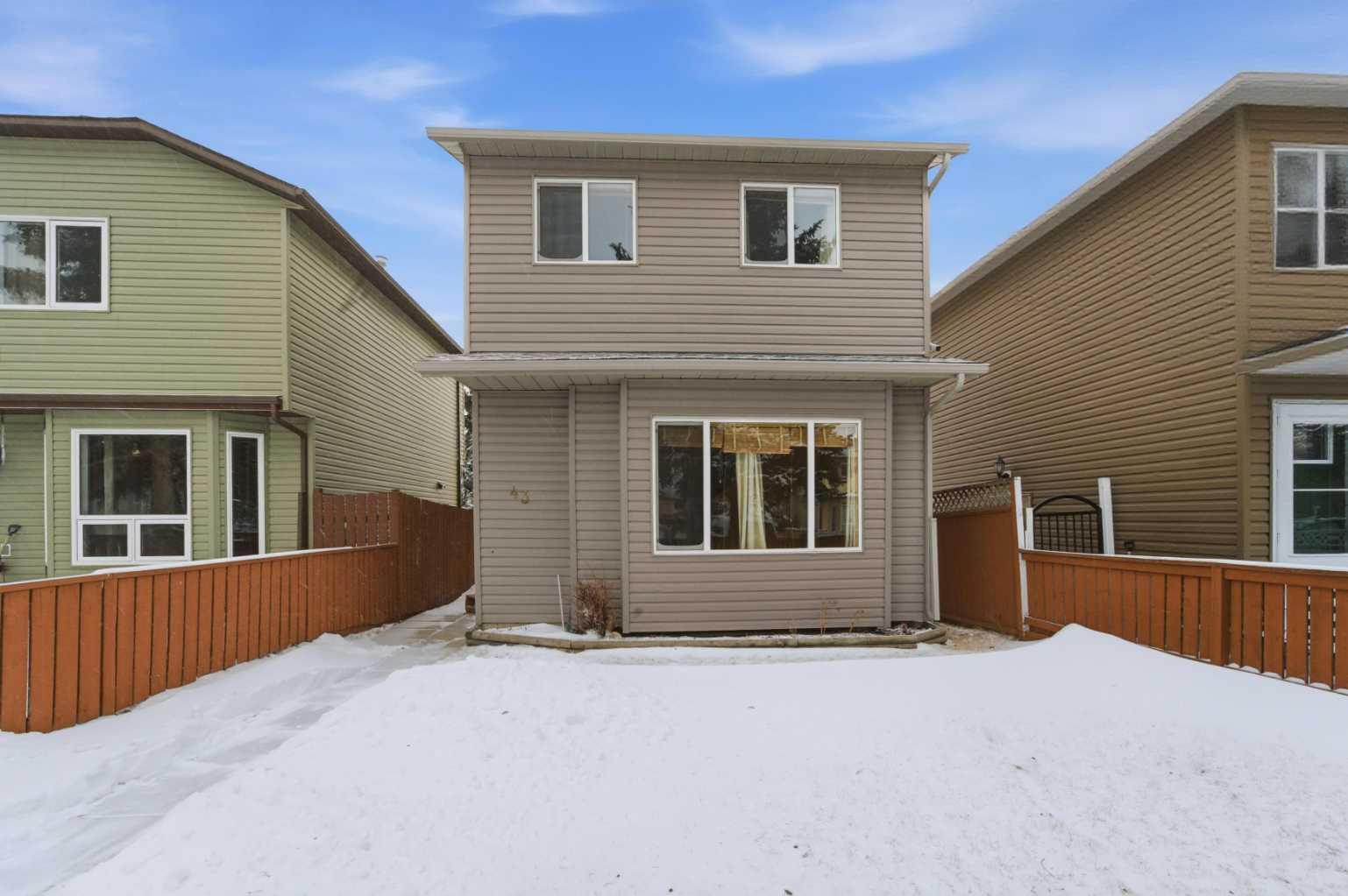 43 Martindale Court NE