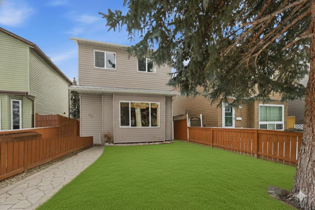 Photo of 43 Martindale Court NE, Calgary, AB T3J 3N8 (MLS # A2286805)