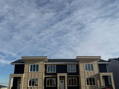 1927 1929 1931 McCaskill Drive Crossfield AB T0M 0C1