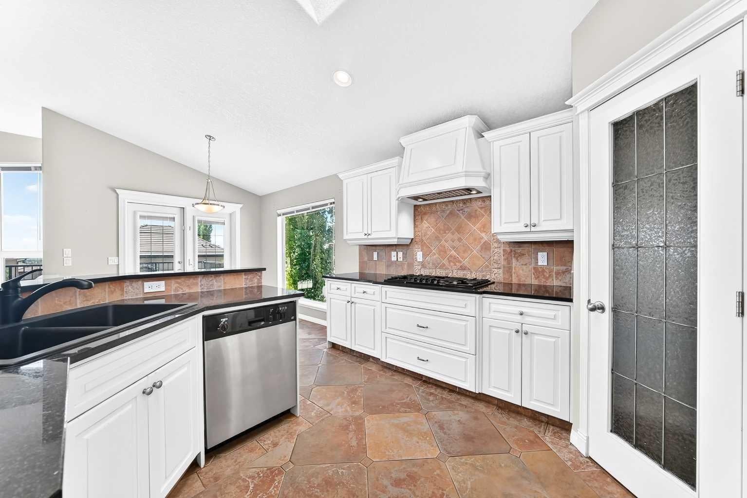35 Arbour Vista Way NW