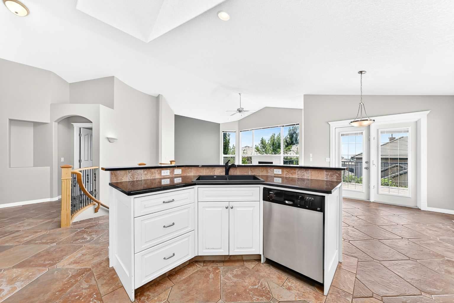 35 Arbour Vista Way NW