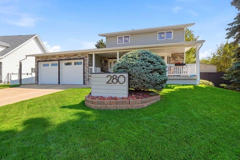 Photo of 280 Barrett Drive, Red Deer, AB T4R 1H9 (MLS # A2339903)