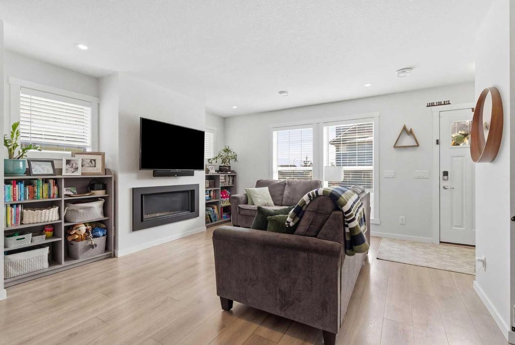 Photo of 479 Cranbrook Square SE, Calgary, AB T3M 3E3 (MLS # A2298626)