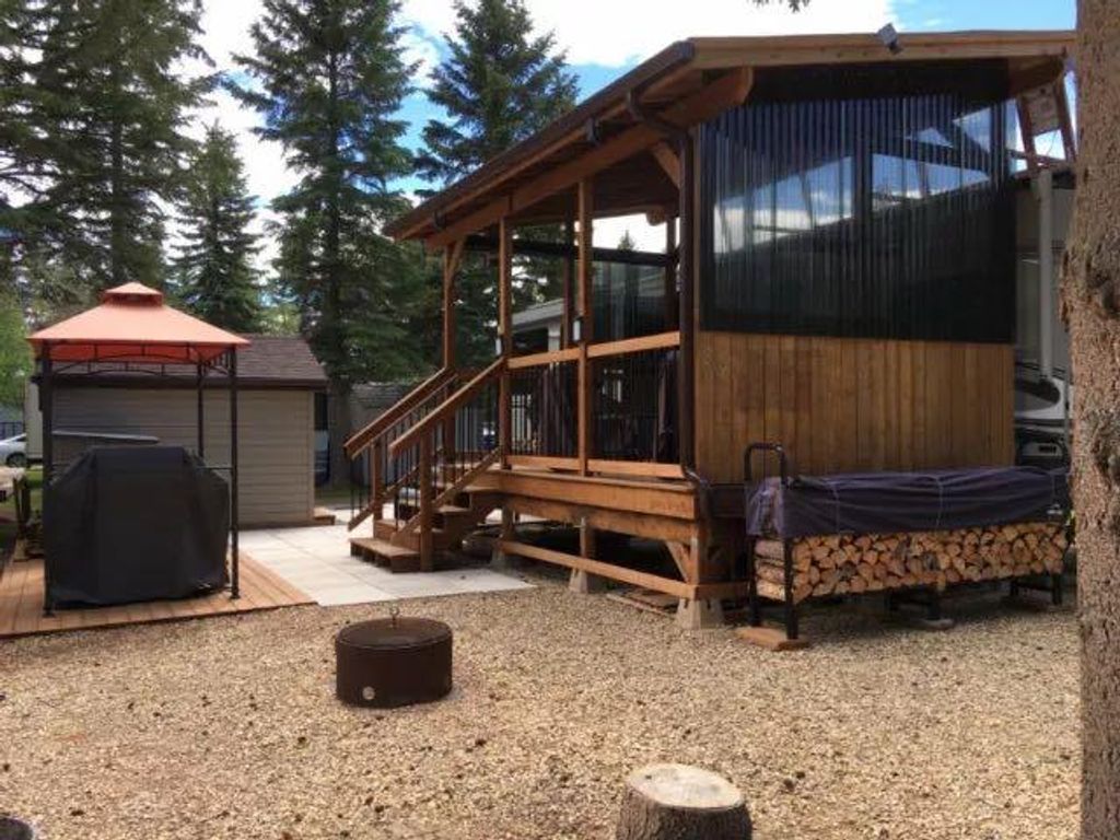 Photo of 12030 422 Township #68, Parkland Beach, AB T0C 2J0 (MLS # A2292174)