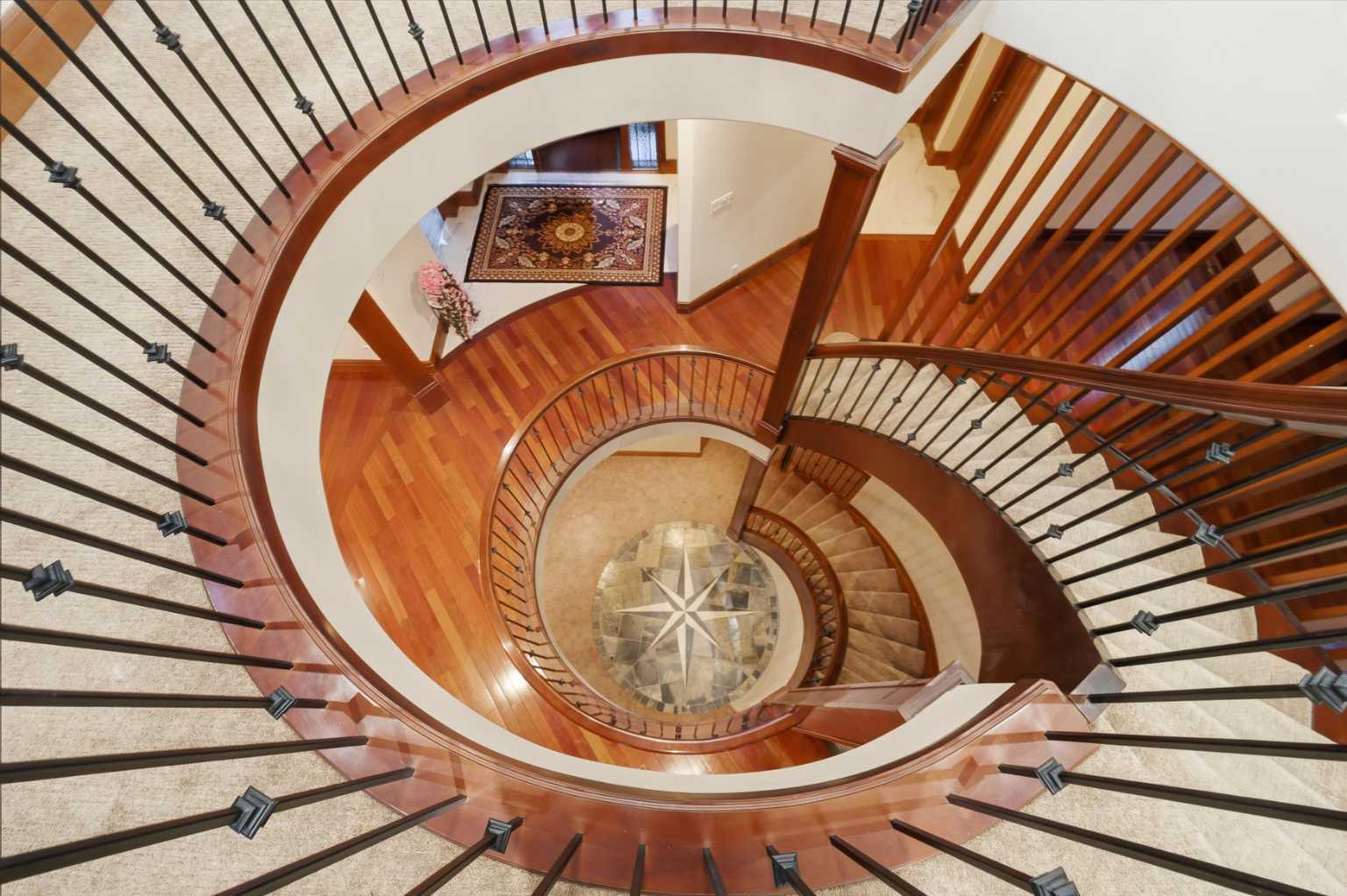 8 Coulee Park SW