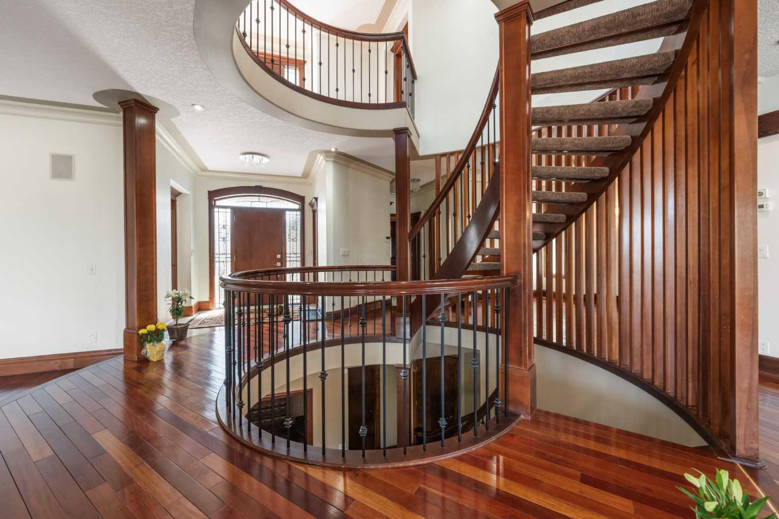 8 Coulee Park SW