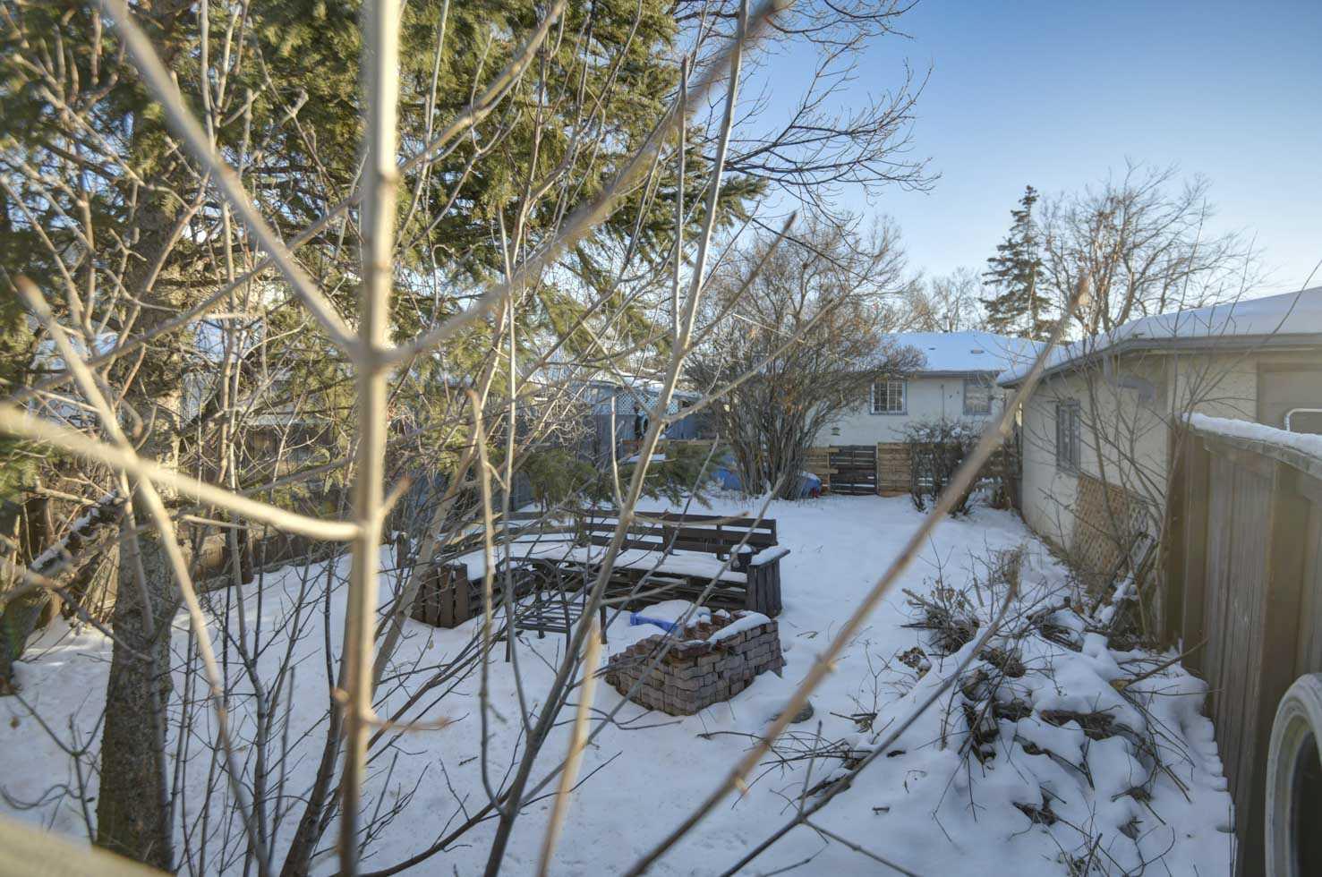 8124 Bowness Road NW