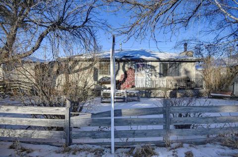 8124 Bowness Road NW Calgary AB T3B 0H6