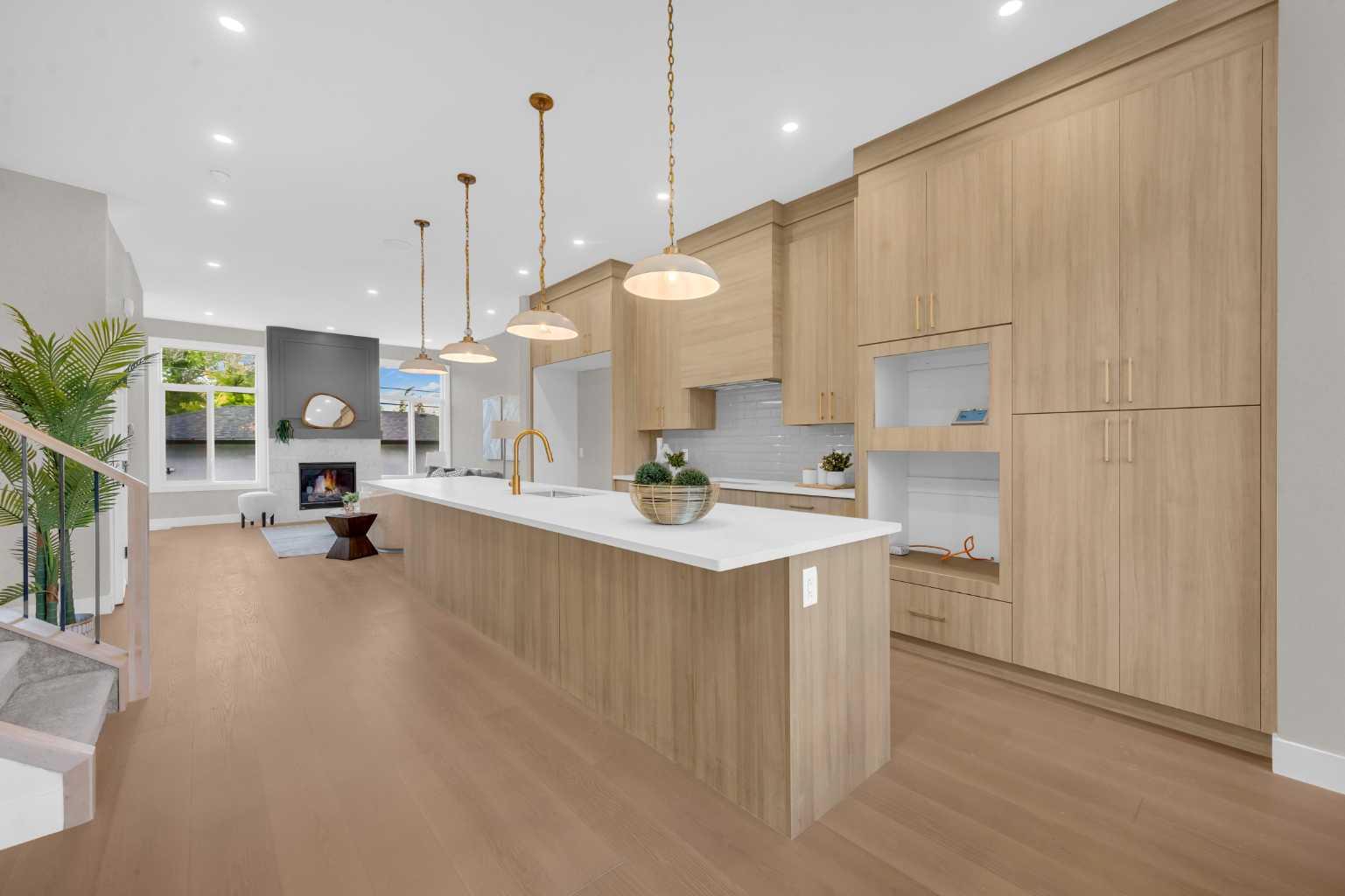 8114 Bowness Road NW