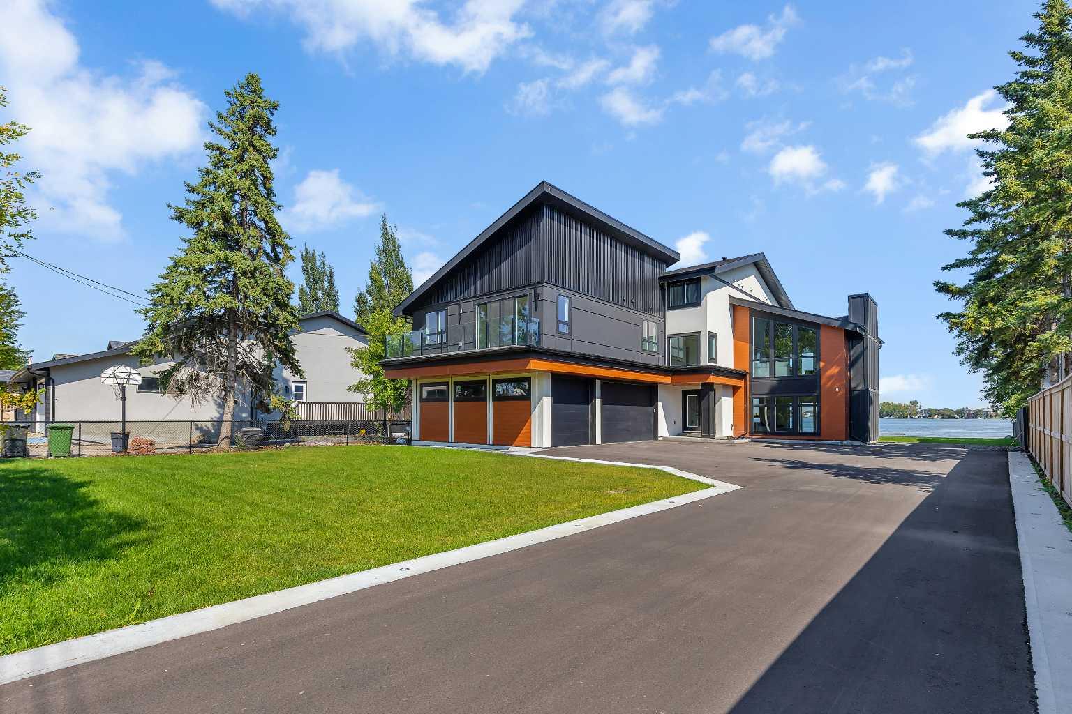 476 WEST CHESTERMERE Drive