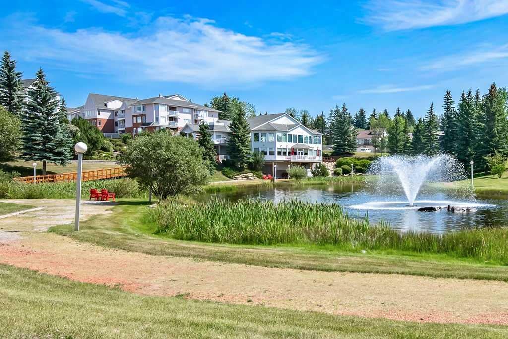 1103 Hawksbrow Point NW 1103