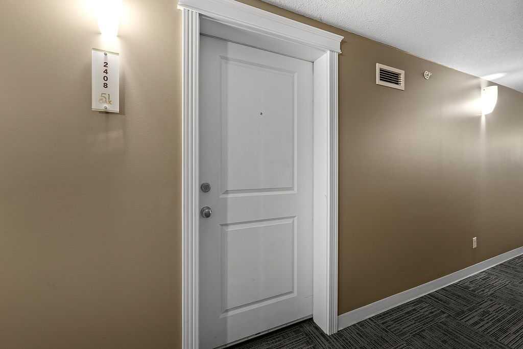 11 Mahogany Row SE 2408