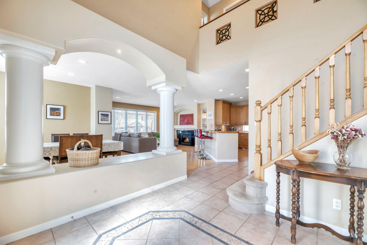 56 Evergreen Crescent SW