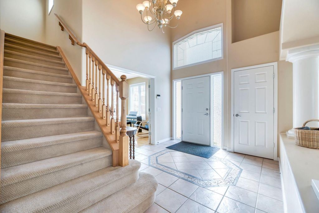 Photo of 56 Evergreen Crescent SW, Calgary, AB T2Y 3R3 (MLS # A2299843)