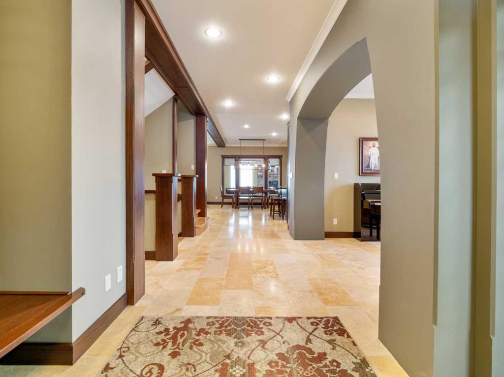 Photo of 402 Meadow Lark Drive W, Rural Lethbridge County, AB T1J 5R8 (MLS # A2300440)