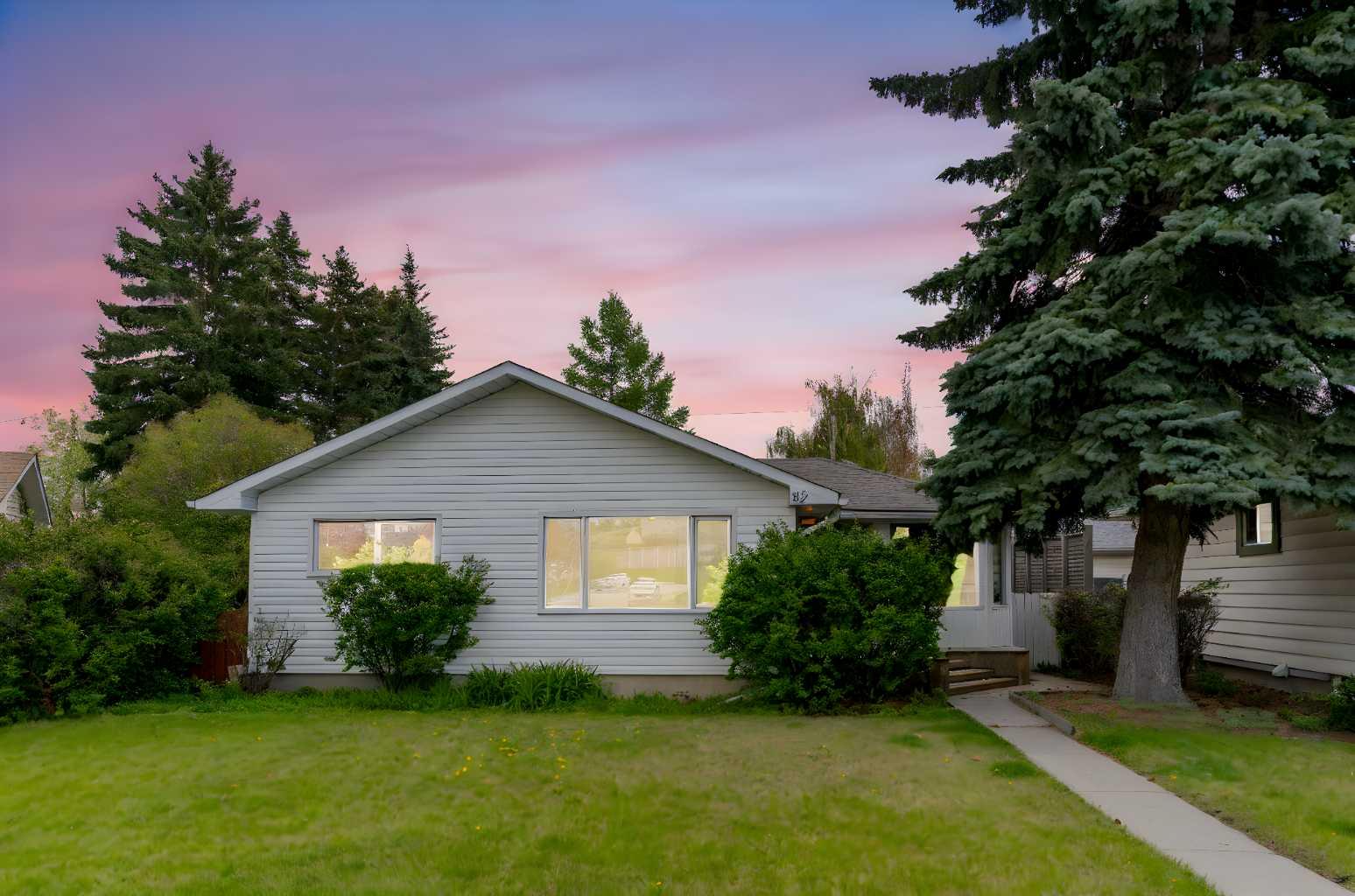 82 Winston Drive SW