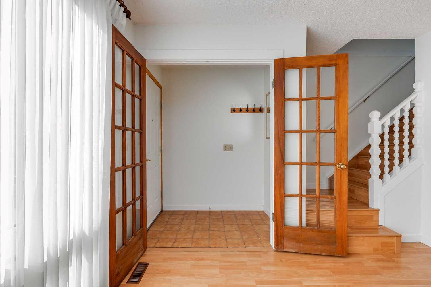 76 Woodstock Road SW