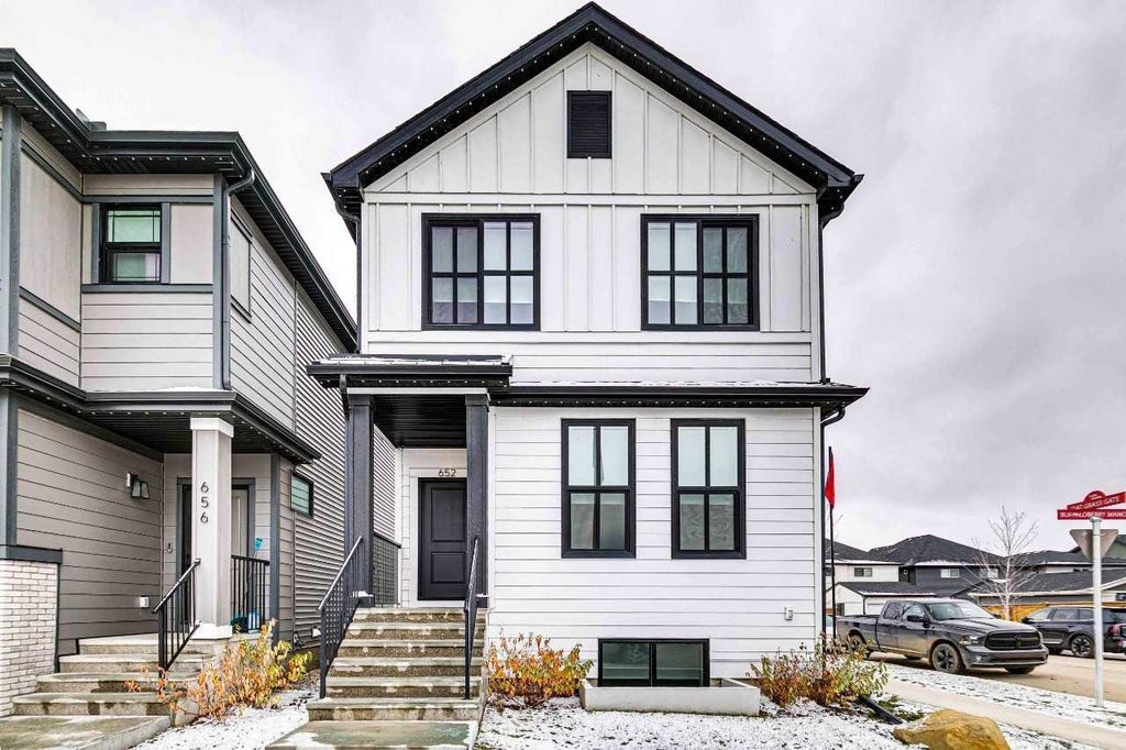652 BUFFALOBERRY MANOR SE, CALGARY, AB T3M 3K4 - Image 461337917.jpeg?d=l