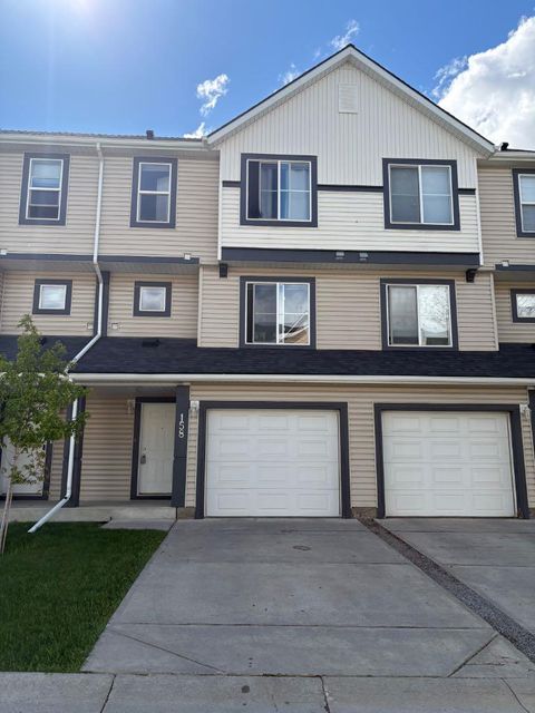 Photo of 158 Everhollow Heights SW, Calgary, AB T2Y 5B3 (MLS # A2317504)
