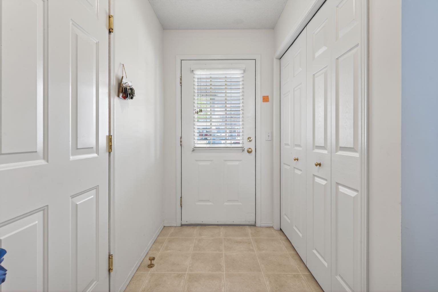 121 Rocky Ridge Court NW
