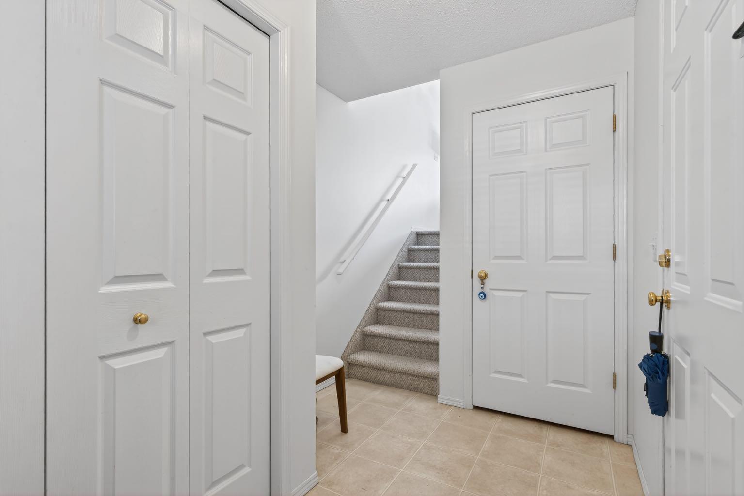 121 Rocky Ridge Court NW
