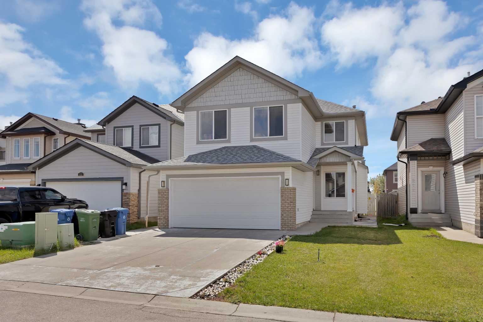 218 Saddlefield Place NE