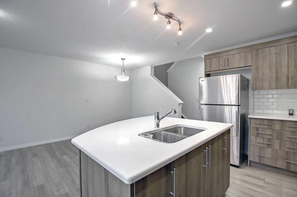 Photo of 39 Yorkville Boulevard SW, Calgary, AB T2X 4K2 (MLS # A2287544)