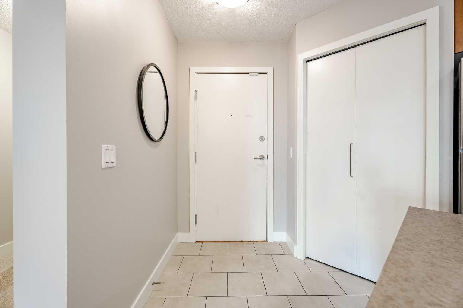 35 Richard Court SW 232