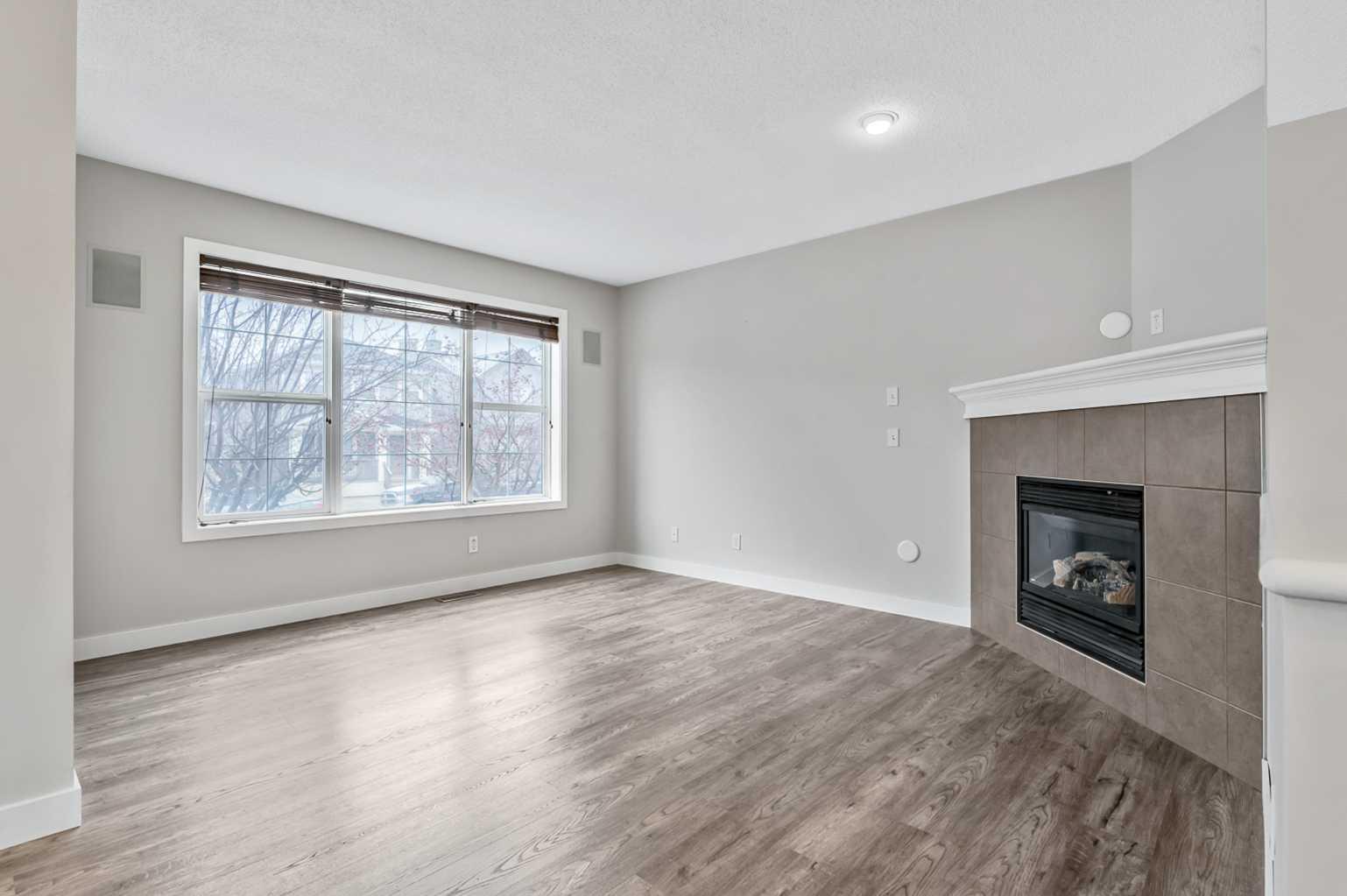 183 Everglen Rise SW