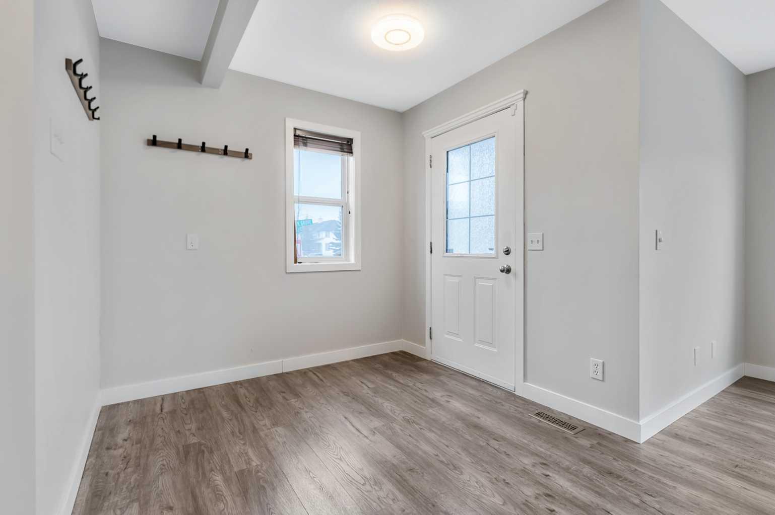 183 Everglen Rise SW