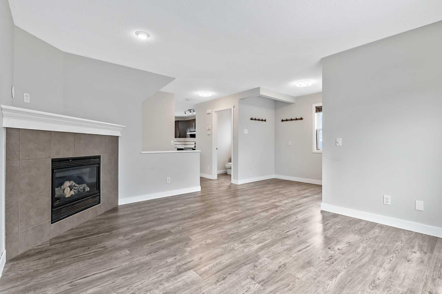 183 Everglen Rise SW