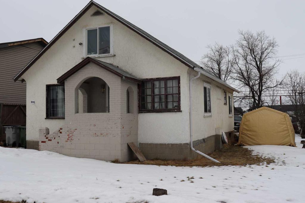 Photo of 5113 5th. Avenue, Edson, AB T7E 1V5 (MLS # A2299436)