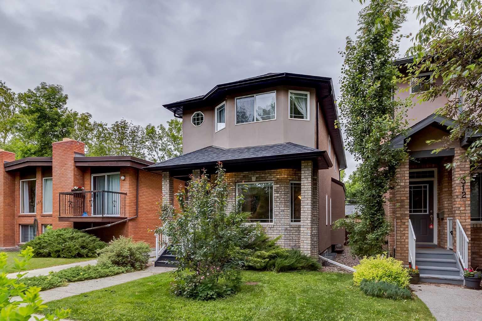 310 8 Avenue NE