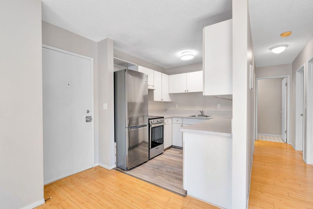 Photo of 5601 Dalton Drive NW #407D, Calgary, AB T3A 2E2 (MLS # A2282818)