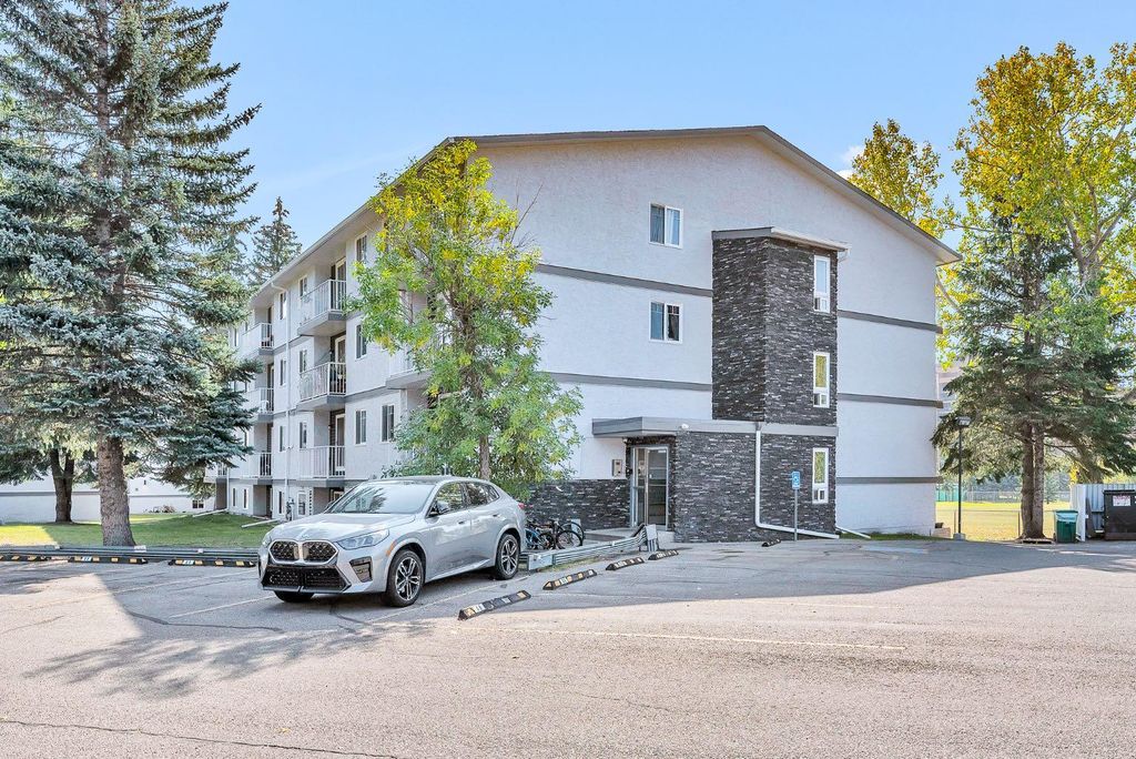 Photo of 5601 Dalton Drive NW #407D, Calgary, AB T3A 2E2 (MLS # A2282818)