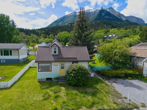 Photo of 22830 6 Avenue, Hillcrest, AB T0K 1C0 (MLS # A2321012)