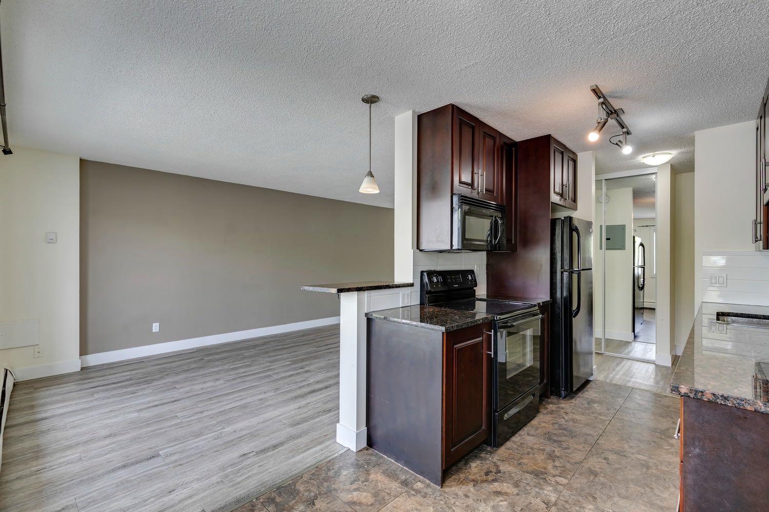 4455A Greenview Drive NE 203