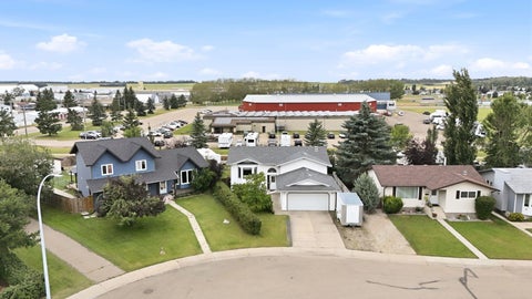 Photo of 4307 57 Avenue, Innisfail, AB T4G 1K7 (MLS # A2337521)