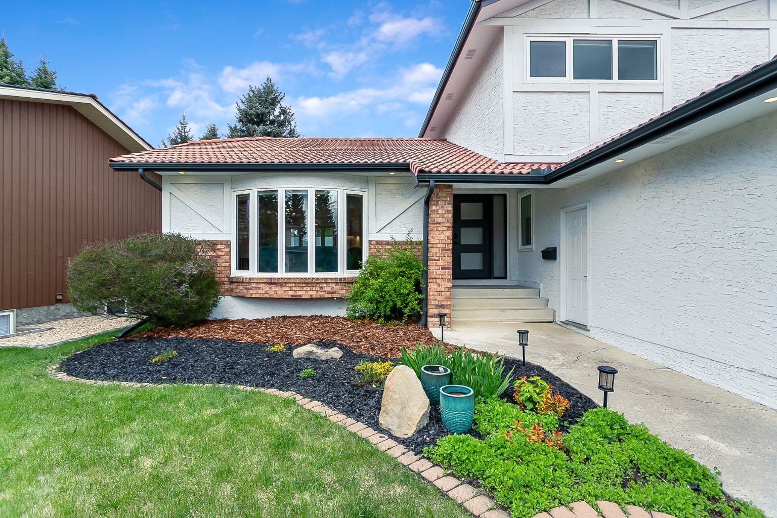75 Woodacres Crescent SW