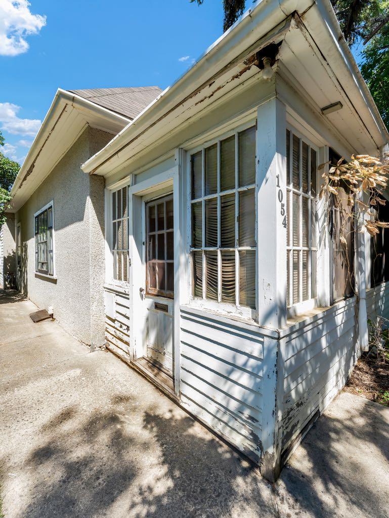 1054 Yuill Street SE