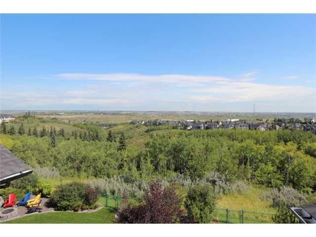 76 Valley Creek Crescent NW
