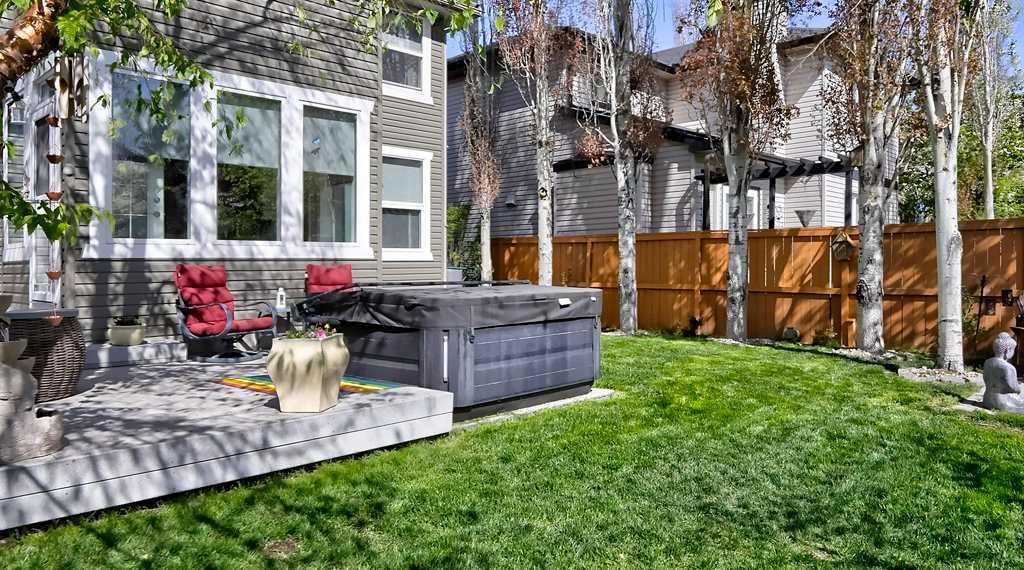 278 Mt Douglas Close SE