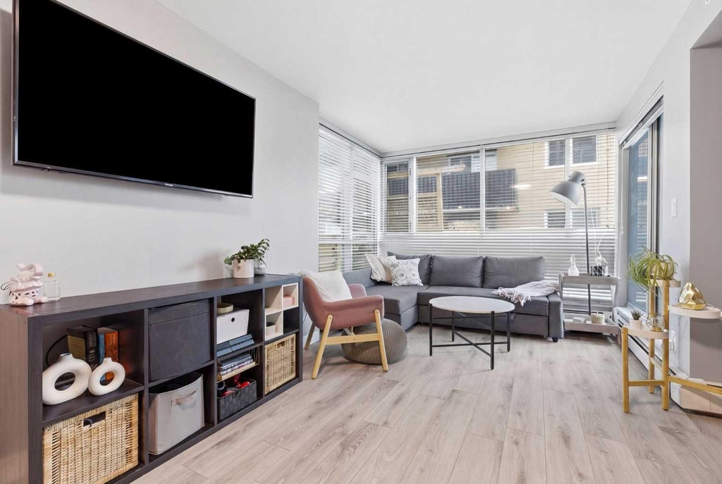 Photo of 188 15 Avenue SW #203, Calgary, AB T2R 1S4 (MLS # A2301905)