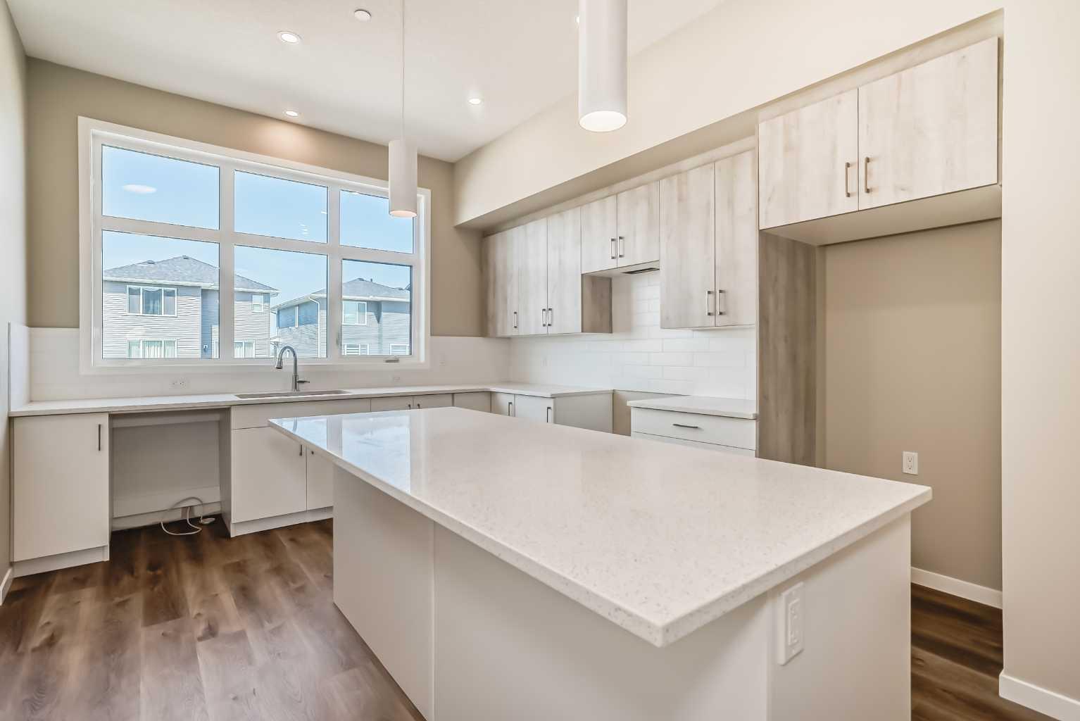 385 Hotchkiss Drive SE